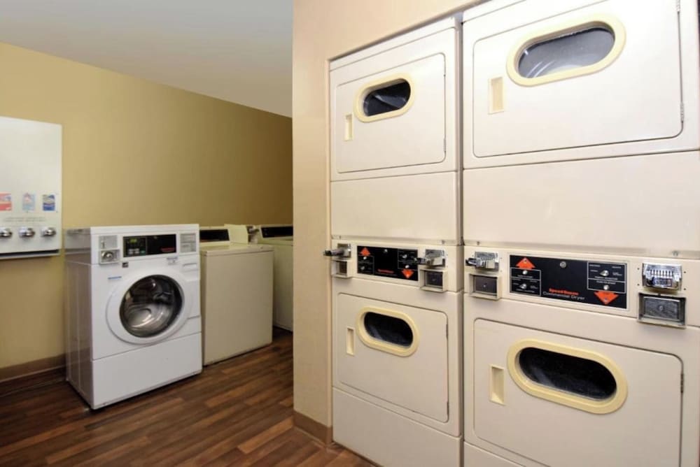 Studio 6 Extended Stay South Bend Mishawaka South IN 38/60