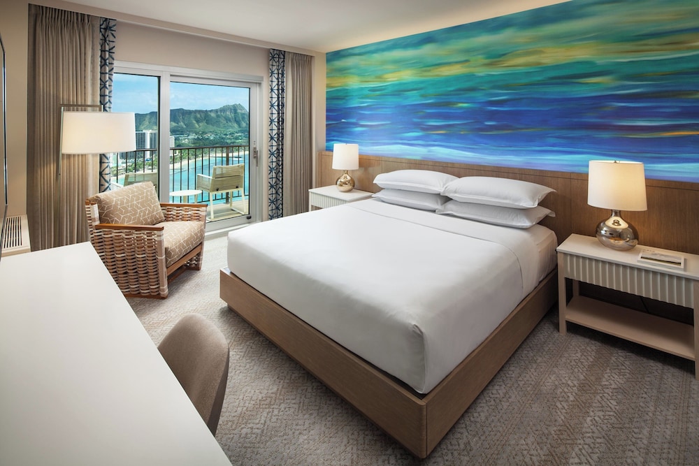 DIAMOND HEAD, KING BED, OCEAN FRONT