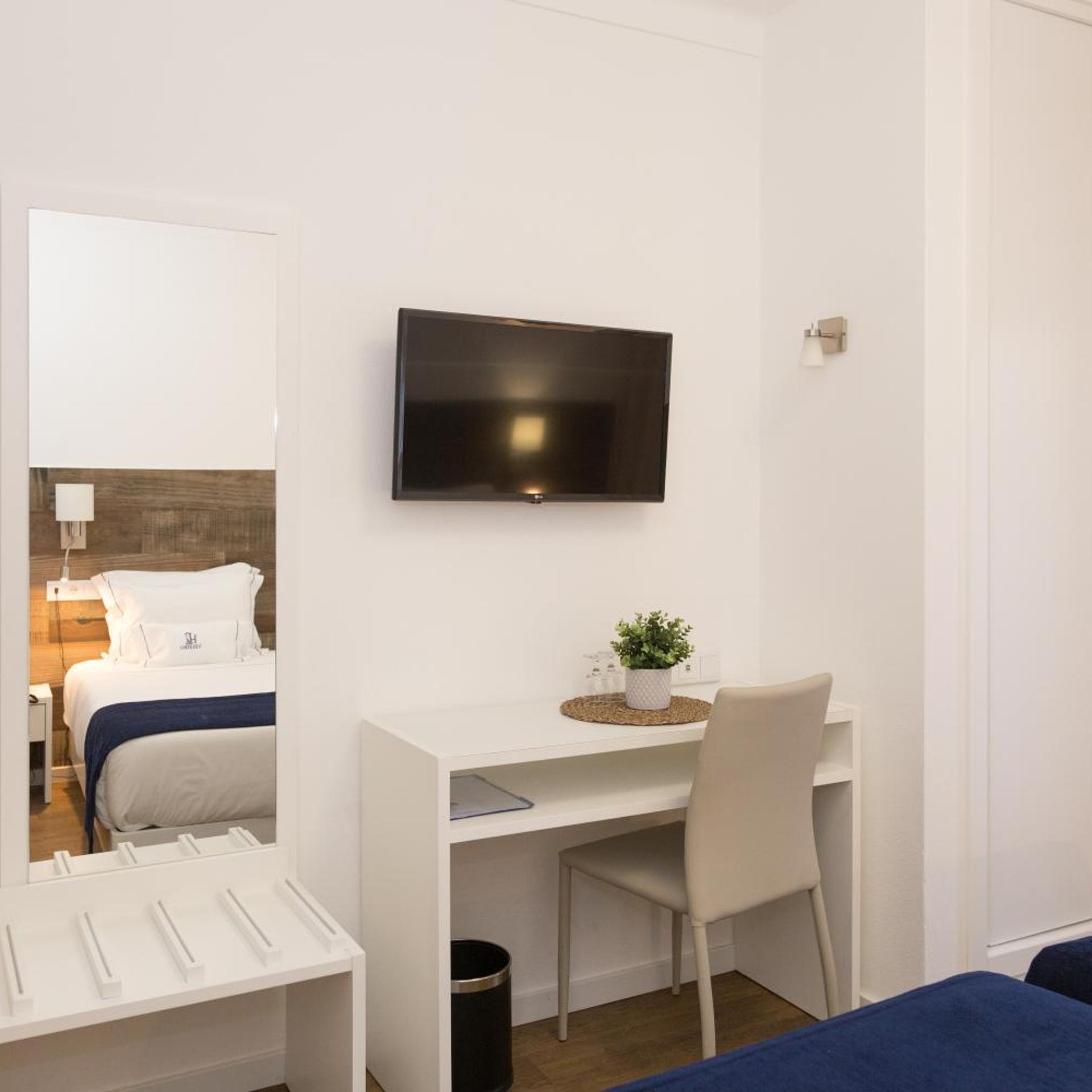 Veleiro Hotel 26/50