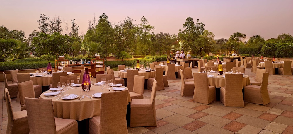 HYATT REGENCY CHANDIGARH 32/50