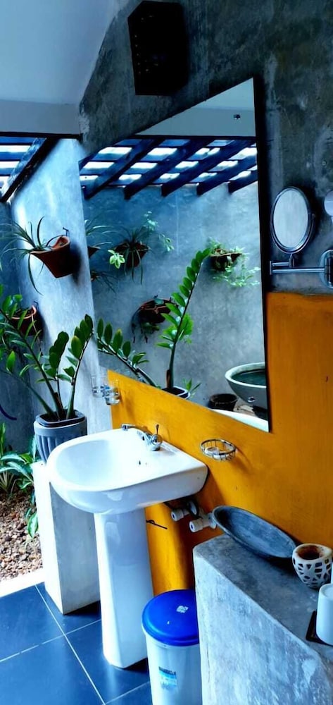 Pavana Hotel 6/63