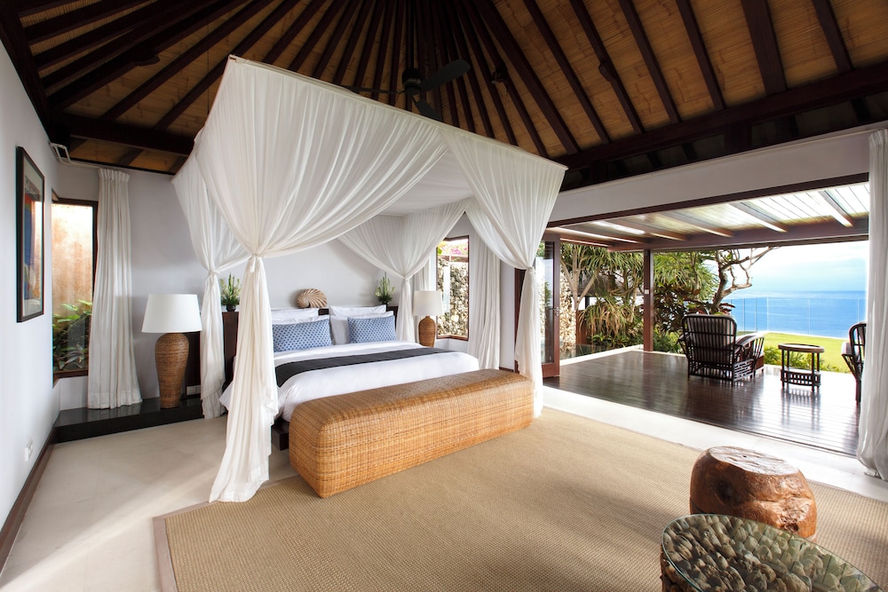 Suite, King Bed, Plunge Pool