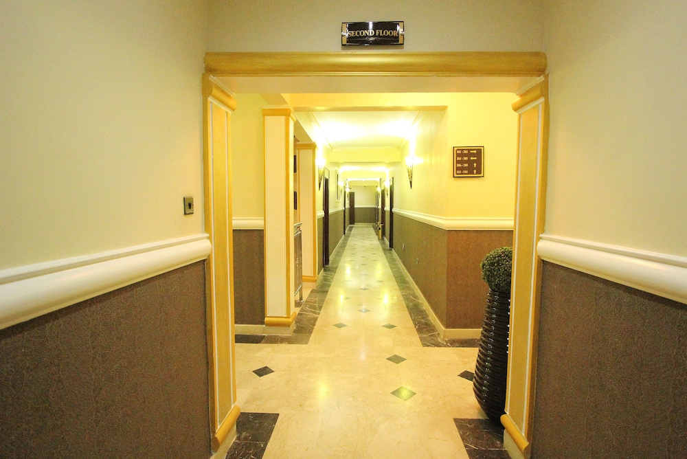 Eterno Hotels Limited 32/32