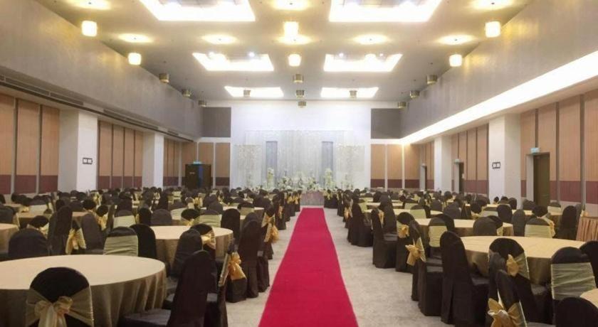 Hotel Grand Baron 45/51
