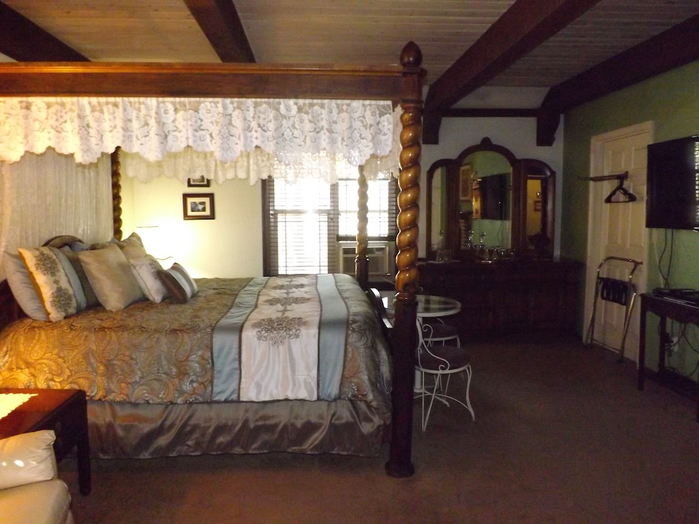 HONEYMOON, SUITE, ADULT ONLY