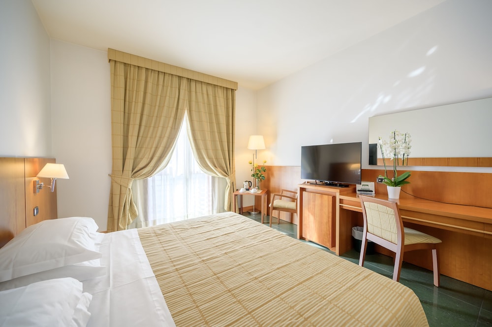 Hotel Dei Principati 20/53