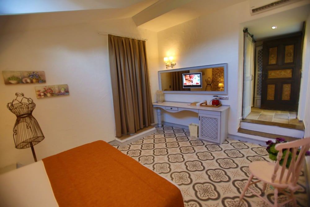 S3 HOTELS ORANGE 38/68
