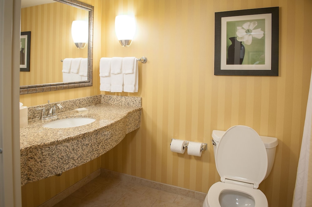Hilton Garden Inn Pensacola Airport - Medical Center 24/47
