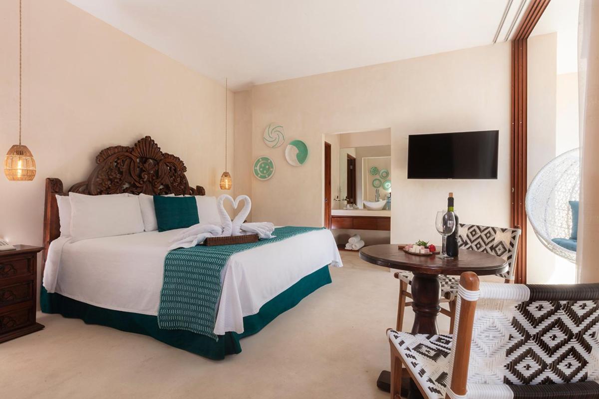 Room, Double Bed, Balcony