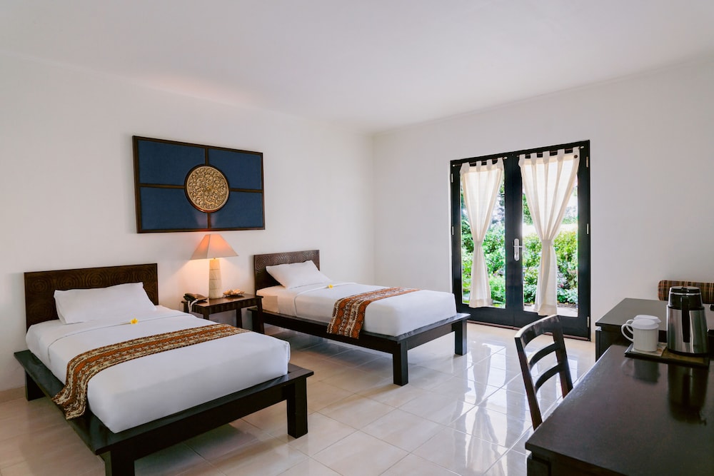 DELUXE, TWIN BEDS