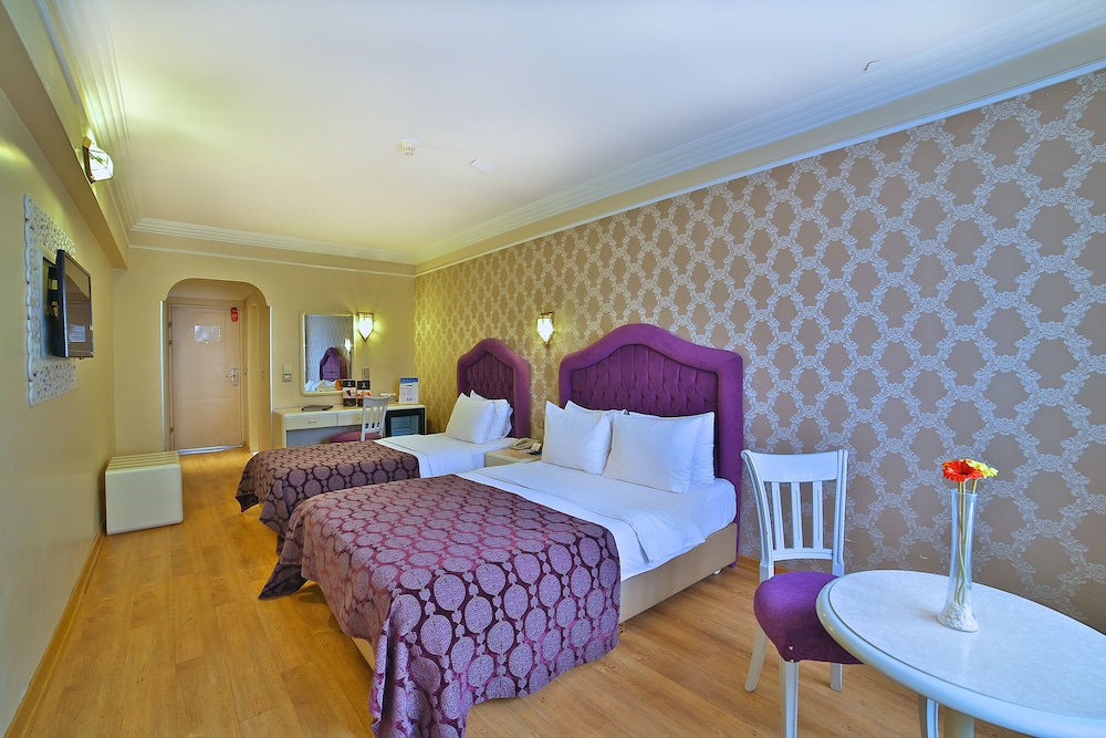 Grand Anka Hotel 15/68