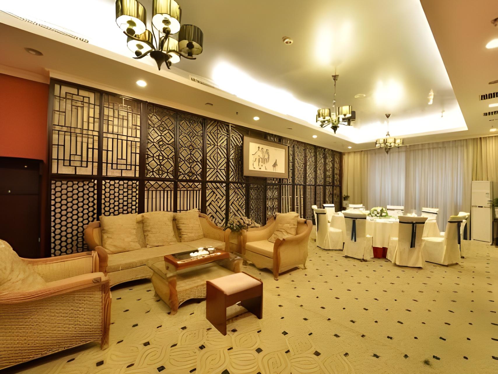 Excemon Beijing Hongxiang Hotel 34/41