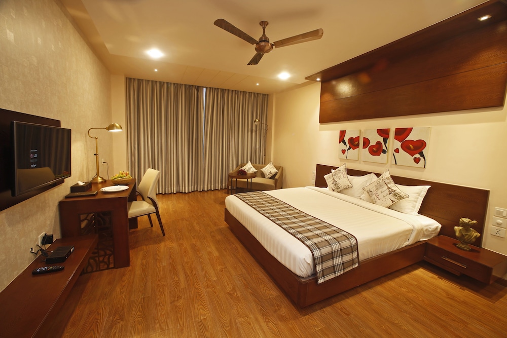 Grand Xenia Ajmer 5/35