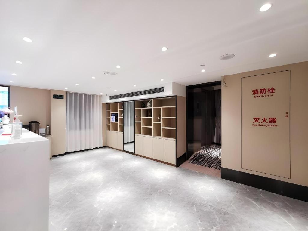 GreenTree Inn Shanghai Yuyuan Garden Xiaonanmen Subway Station Express Hotel 16/50