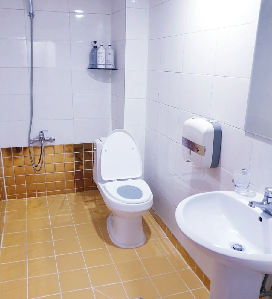 Oppa Hostel 48/50
