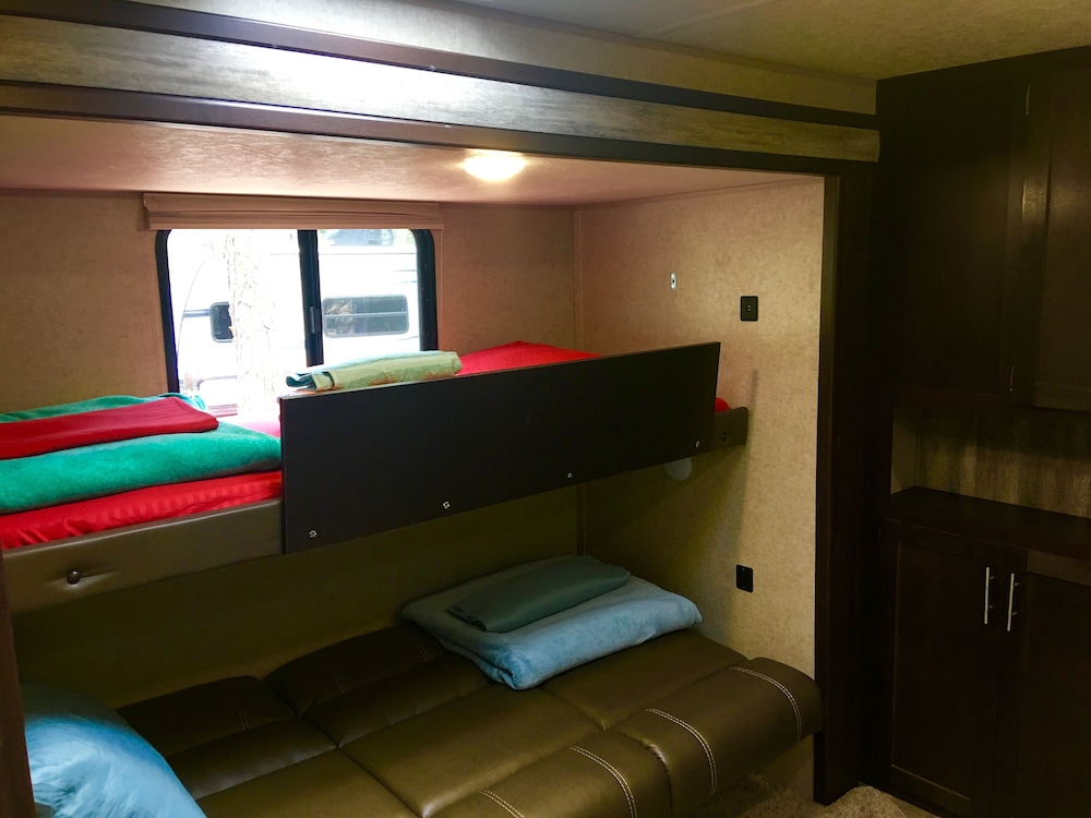Enduro Rv Citrus Valley Resort 7/73