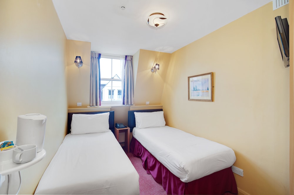 The Craven Hotel 15/45