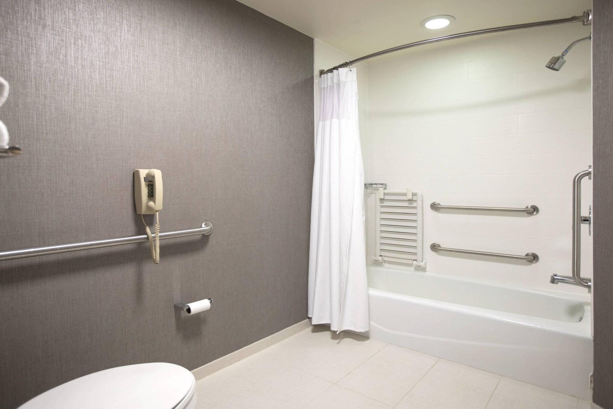 استوديو بسريرين كوين، Springhill Suites Savannah I-95 South 6/10