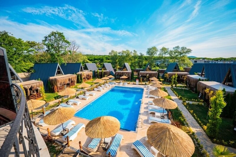 Kerpe Bungalov Hotel 42/50