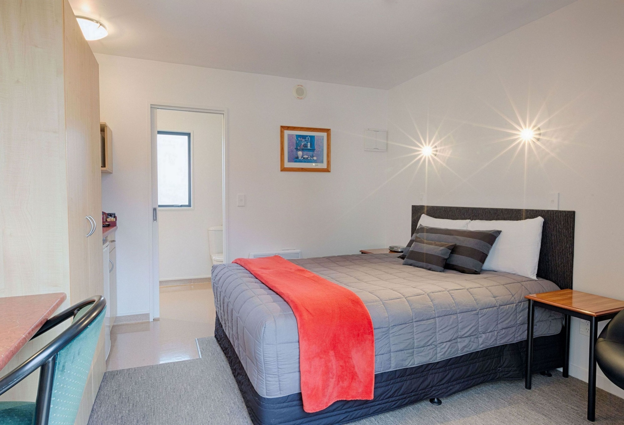 Compact, Studio, Queen Bed