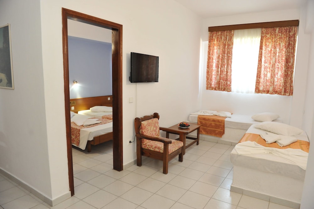 Maritime Hotel 34/62