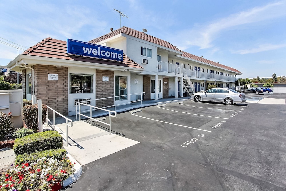 Motel6 San Jose, CA - Airport 45/54