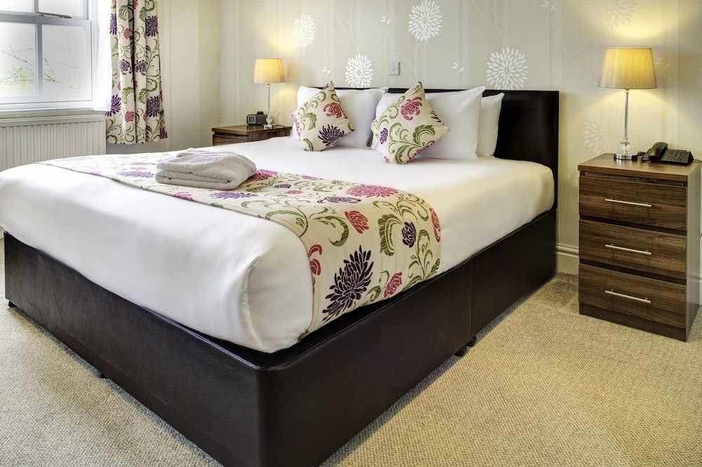 Lord Haldon Country Hotel Sure Hotel Collection by BW 37/43