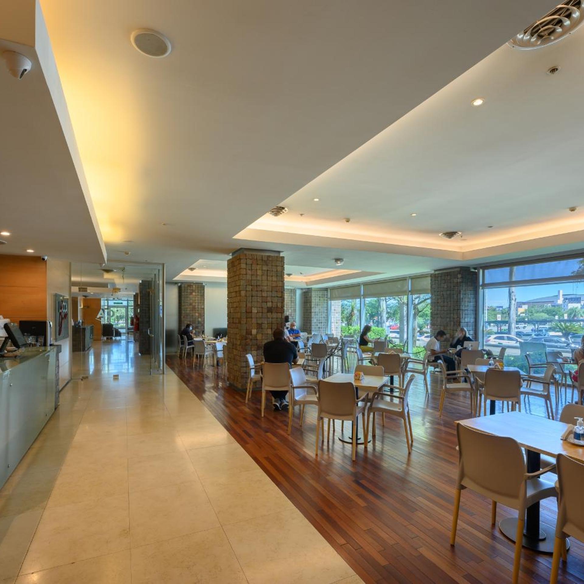 Orfeo Suites Hotel 37/50