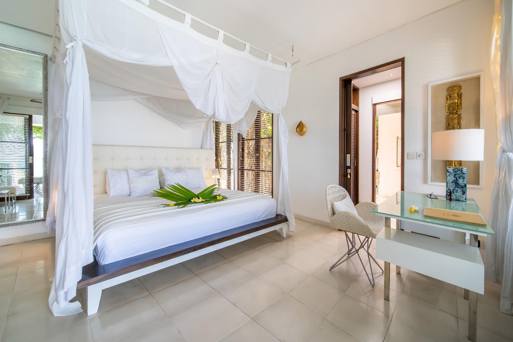 Villa, King Bed, Ocean View, with Pool