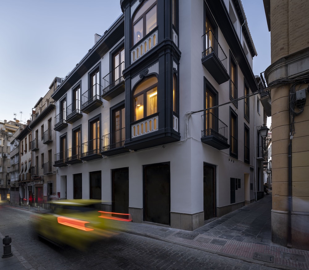 Palatina Concept Suites 81/90