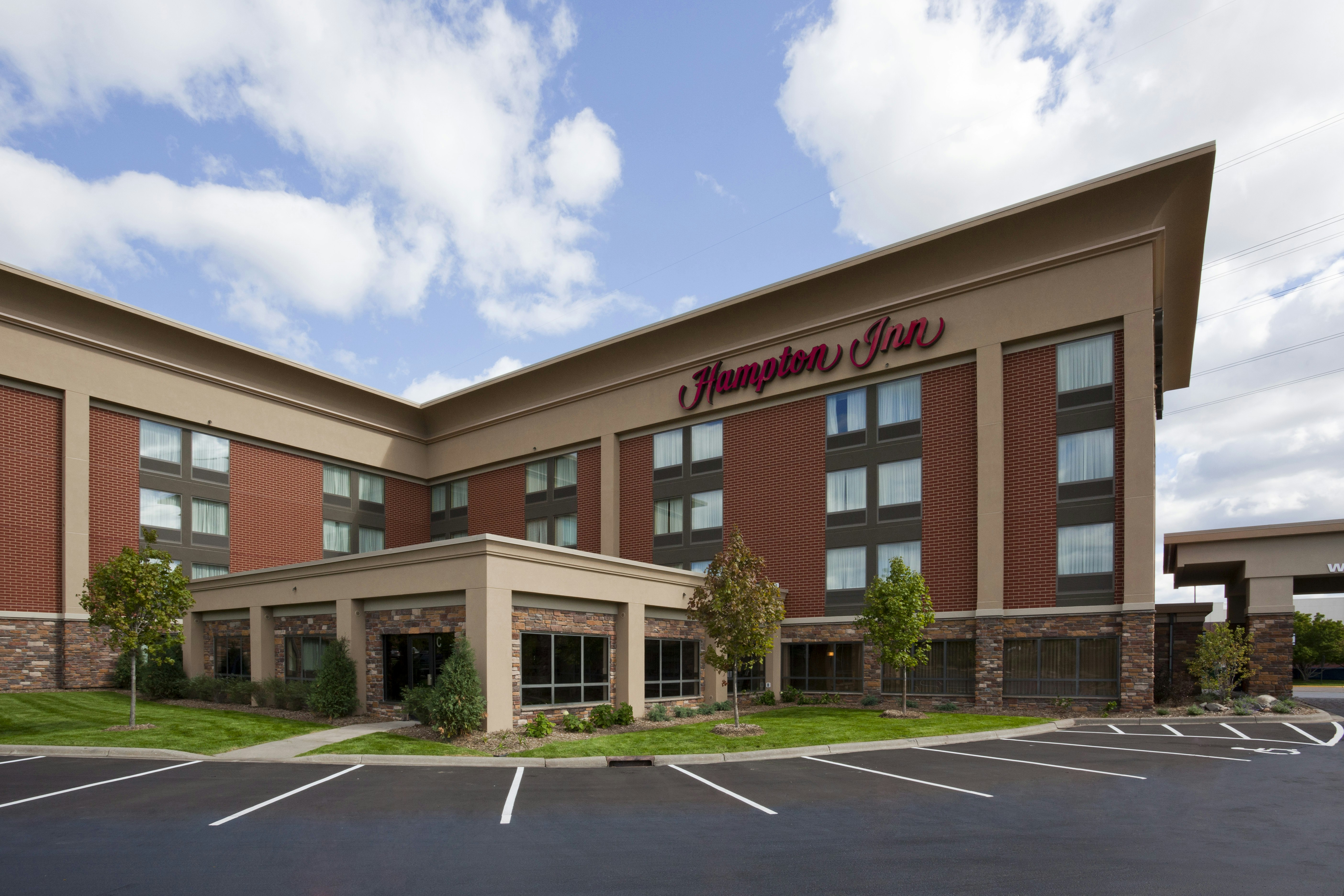Hampton Inn Minneapolis Nw Maple Grove 3/24