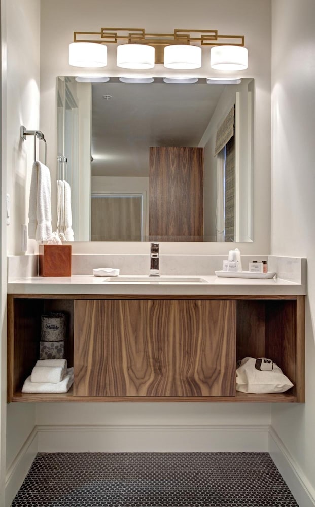 Hotel Durant 7/40