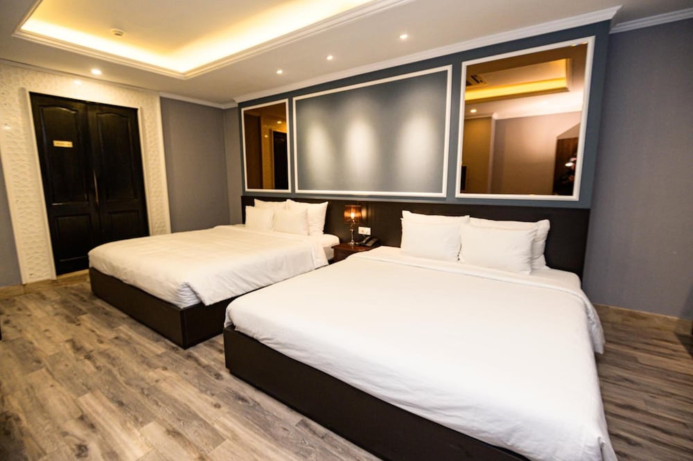 Skylark Boutique Hotel 11/50