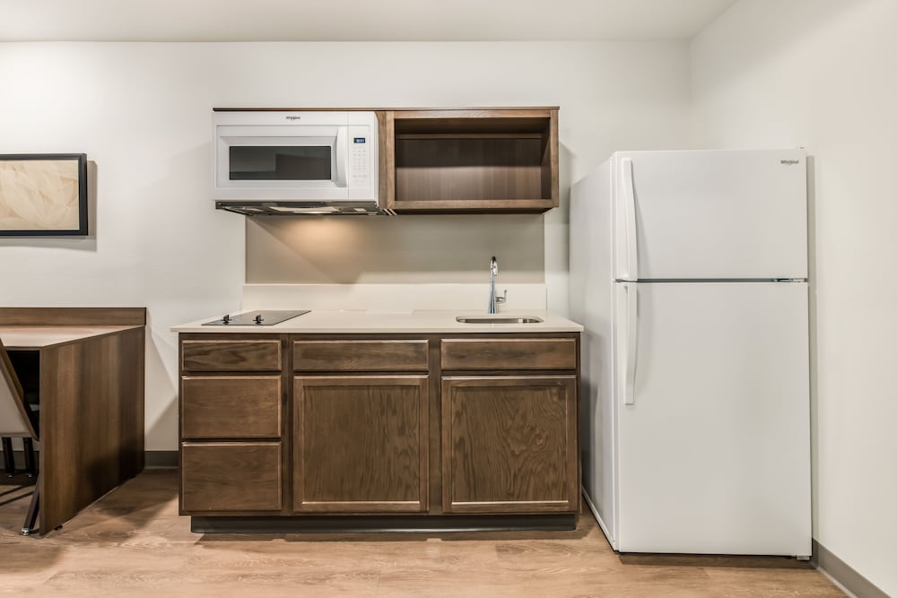 WoodSpring Suites Tampa Airport North Veterans Expressway 12/40