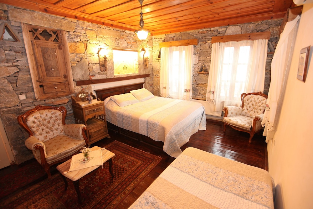 Kirkinca Houses & Boutique Hotel 20/73