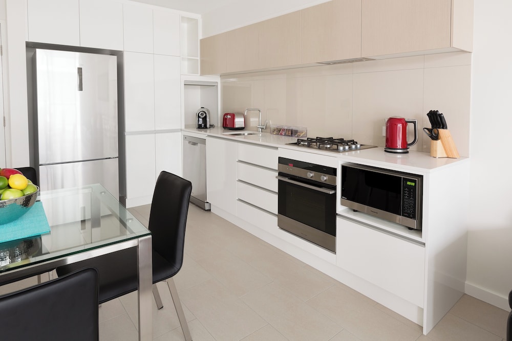 Hamilton Executive Apartments 24/24