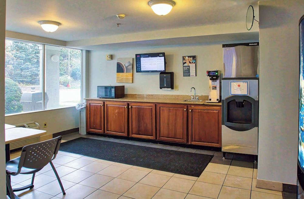 Motel6 Buffalo, NY - Airport - Williamsville 12/51