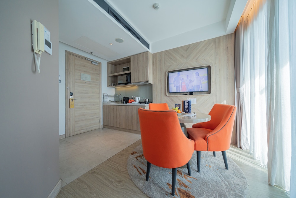 Harris Suites Puri Mansion 40/50