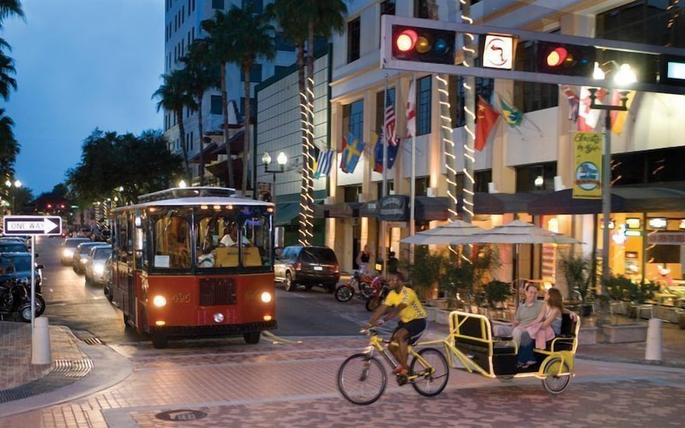 Hyatt Place West Palm Beach/Downtown 7/70