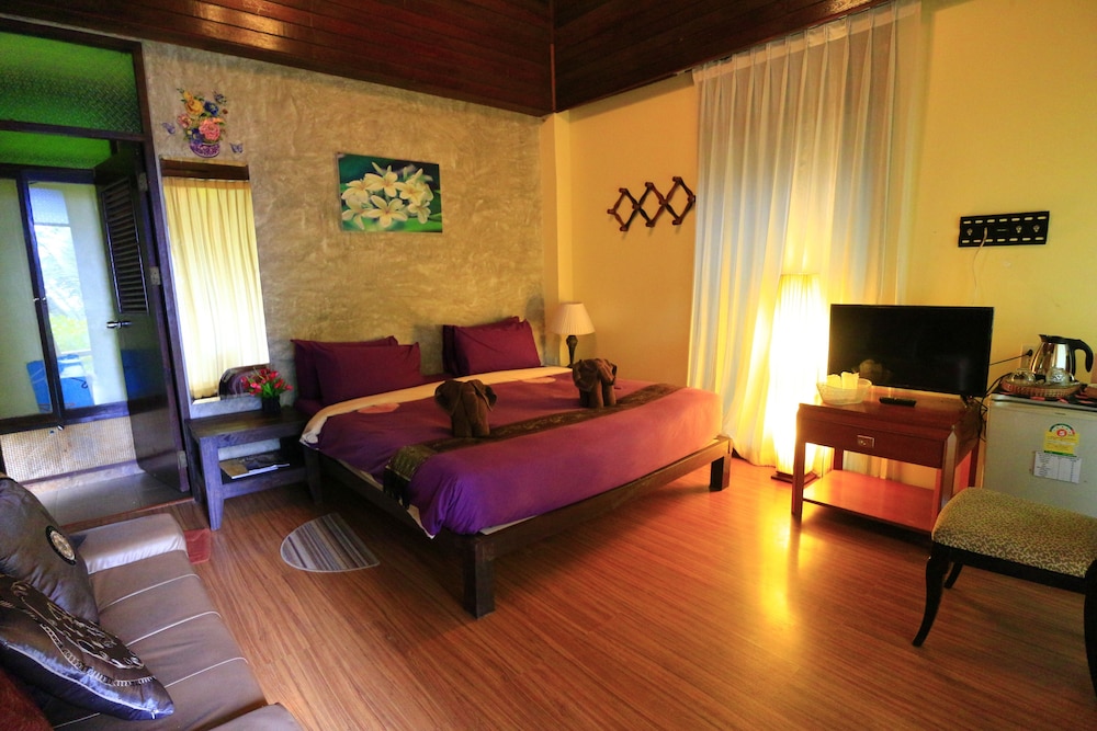 White Sand Beach Resort 37/74
