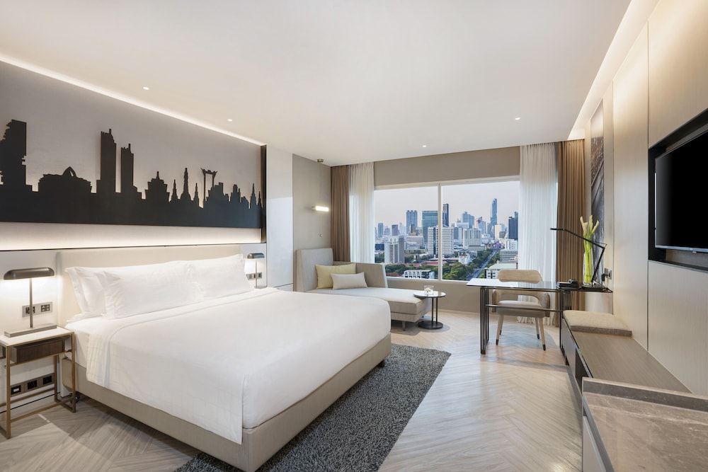 Pathumwan Princess Hotel 18/58
