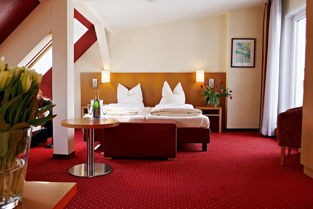 Air In Berlin Hotel 34/79
