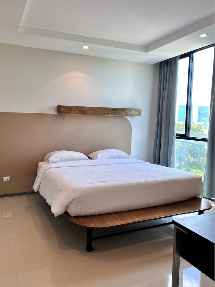 Varrzon Residence Srinakarin 56 7/25