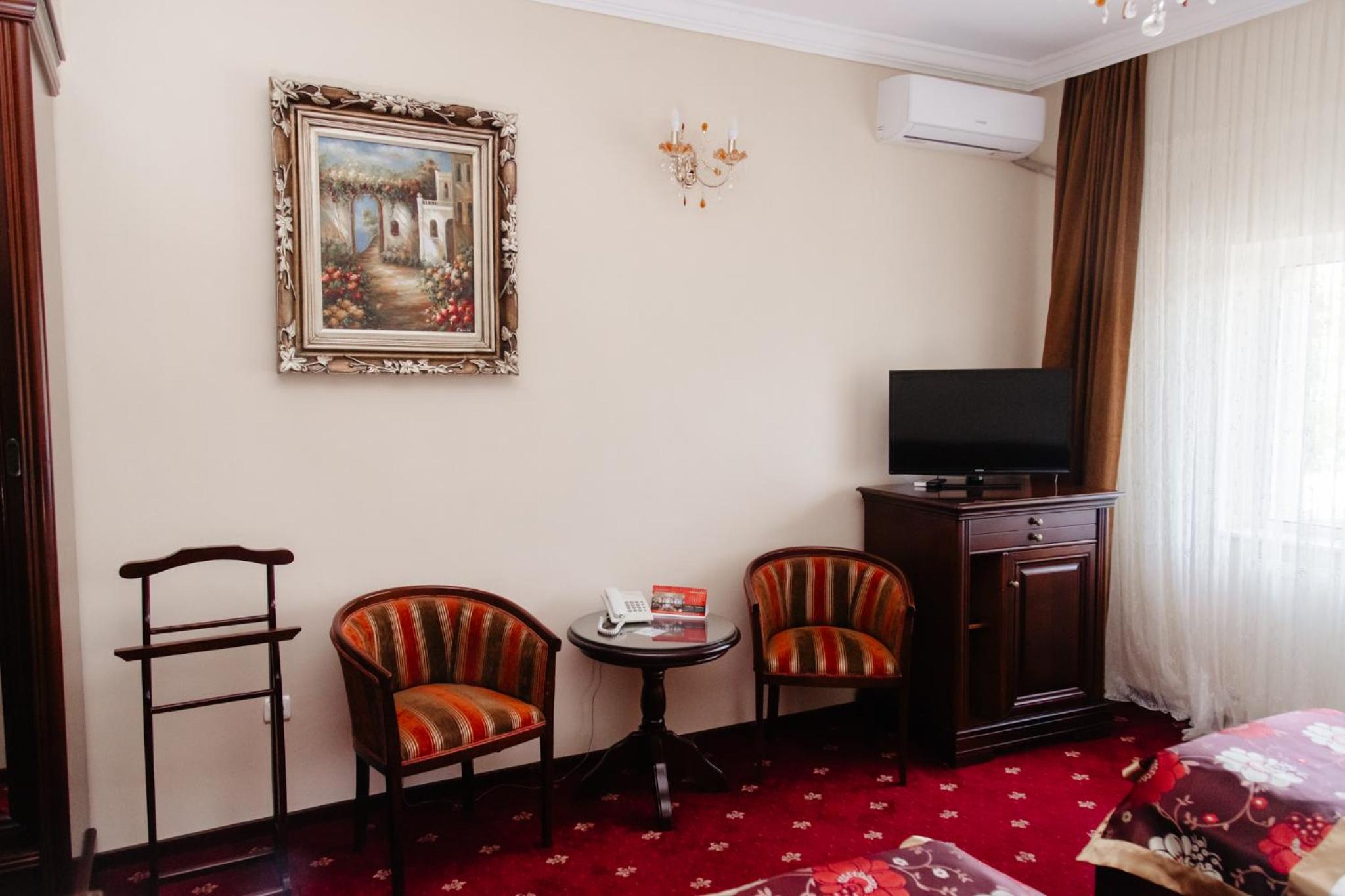 CAPITOL IASI 45/50