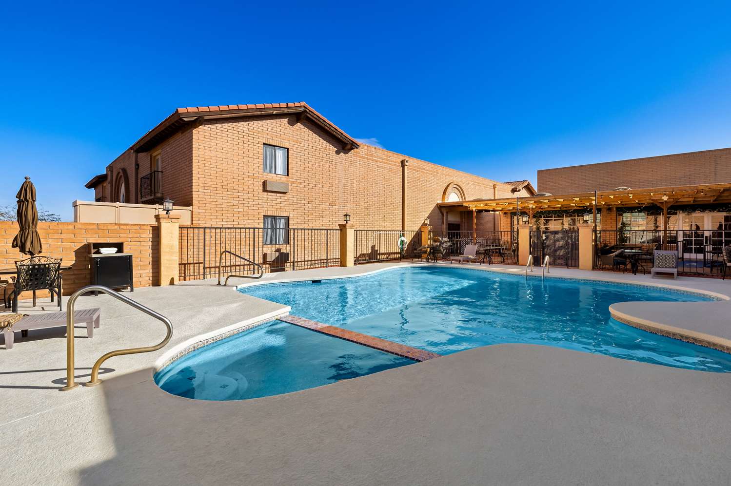 Clarion Inn Sierra Vista near Ft Huachuca 25/42