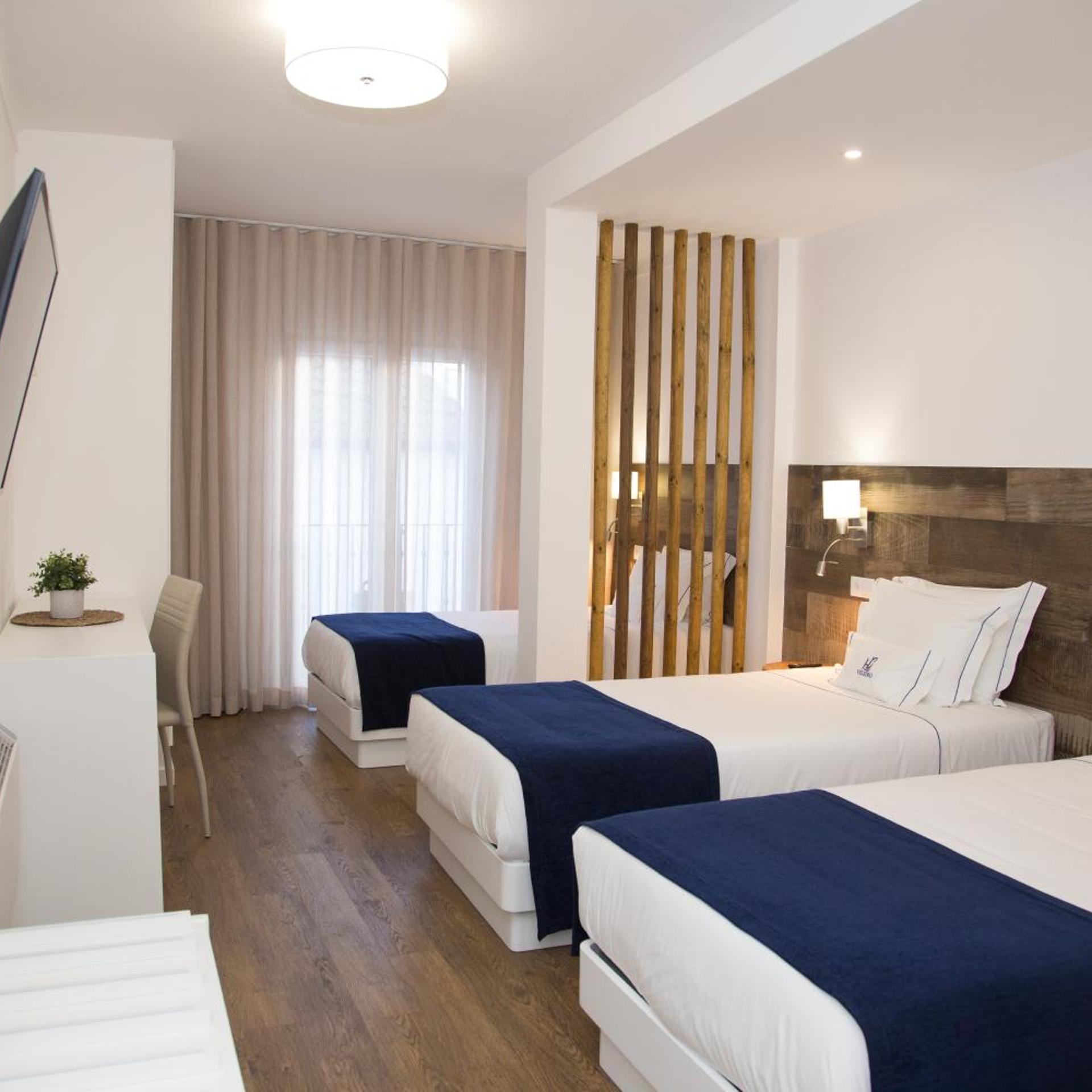Veleiro Hotel 9/50