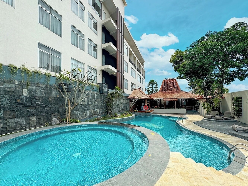 Aveon Hotel Yogyakarta by Daphna International 18/21