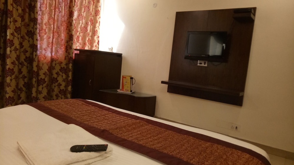 Hotel Kumar Palace 28/34