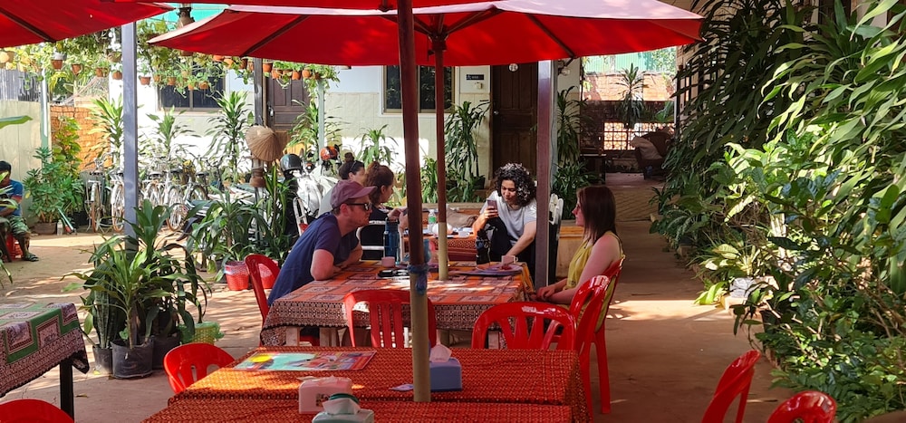 Relax And Resort Angkor Guesthouse 24/34