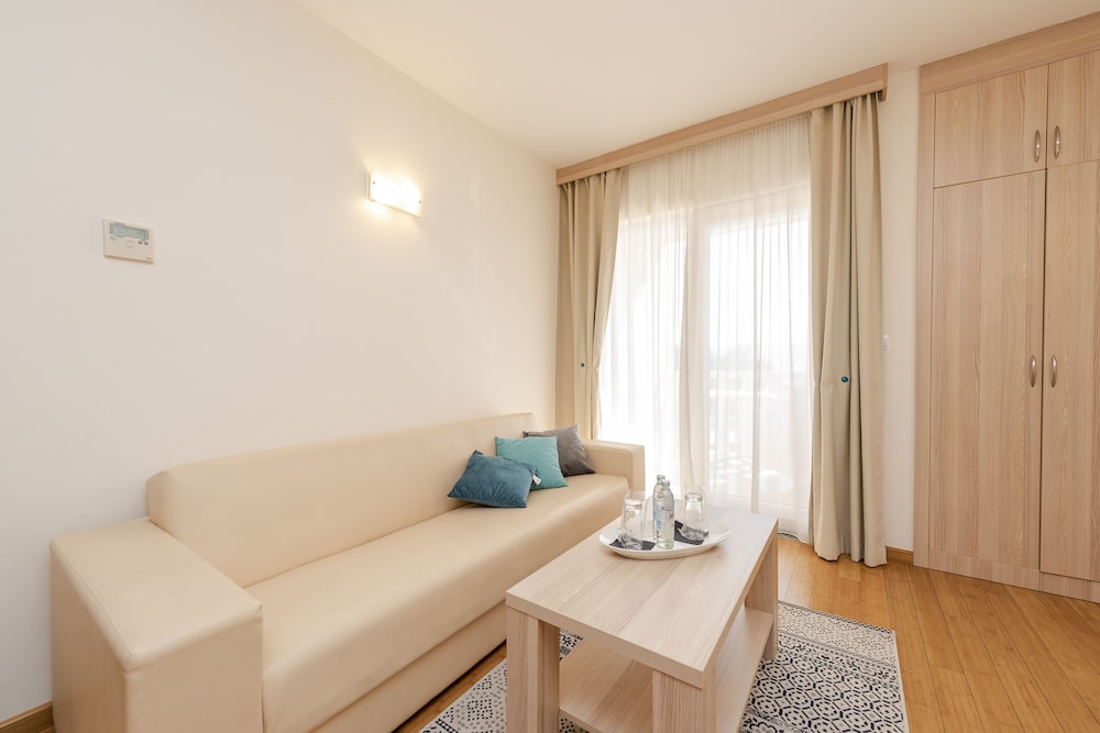 Villa MiraMar 32/50